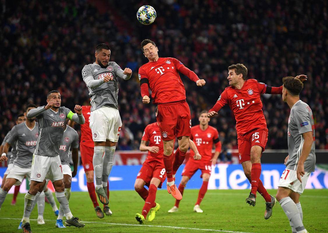 J9- Ning意外战胜拜仁，出色发挥引爆全场！赛场气氛高涨