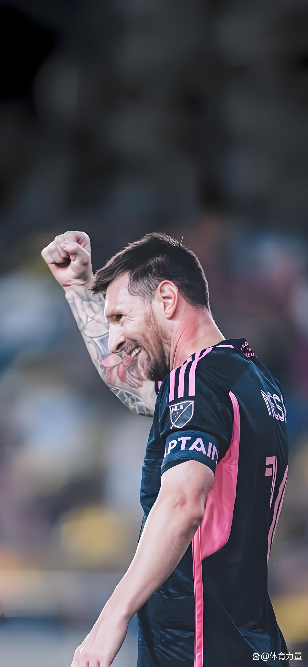 九游会- 本场比赛梅西的最高光时刻出现在第65分钟,梅西在左 