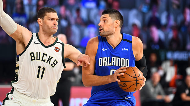 J9-包含阿扎伦卡爆冷击败雄鹿，战术调整引爆全场！的词条