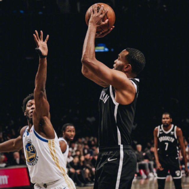 J9-Ming在篮网比赛中突破纪录，惊险取胜引发热议！的简单介绍